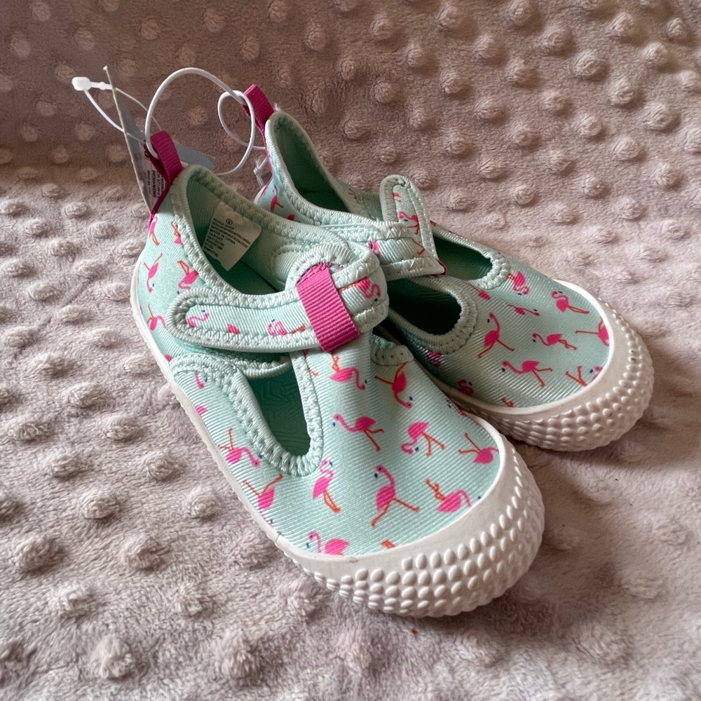 NWT Cat & Jack Water Shoes